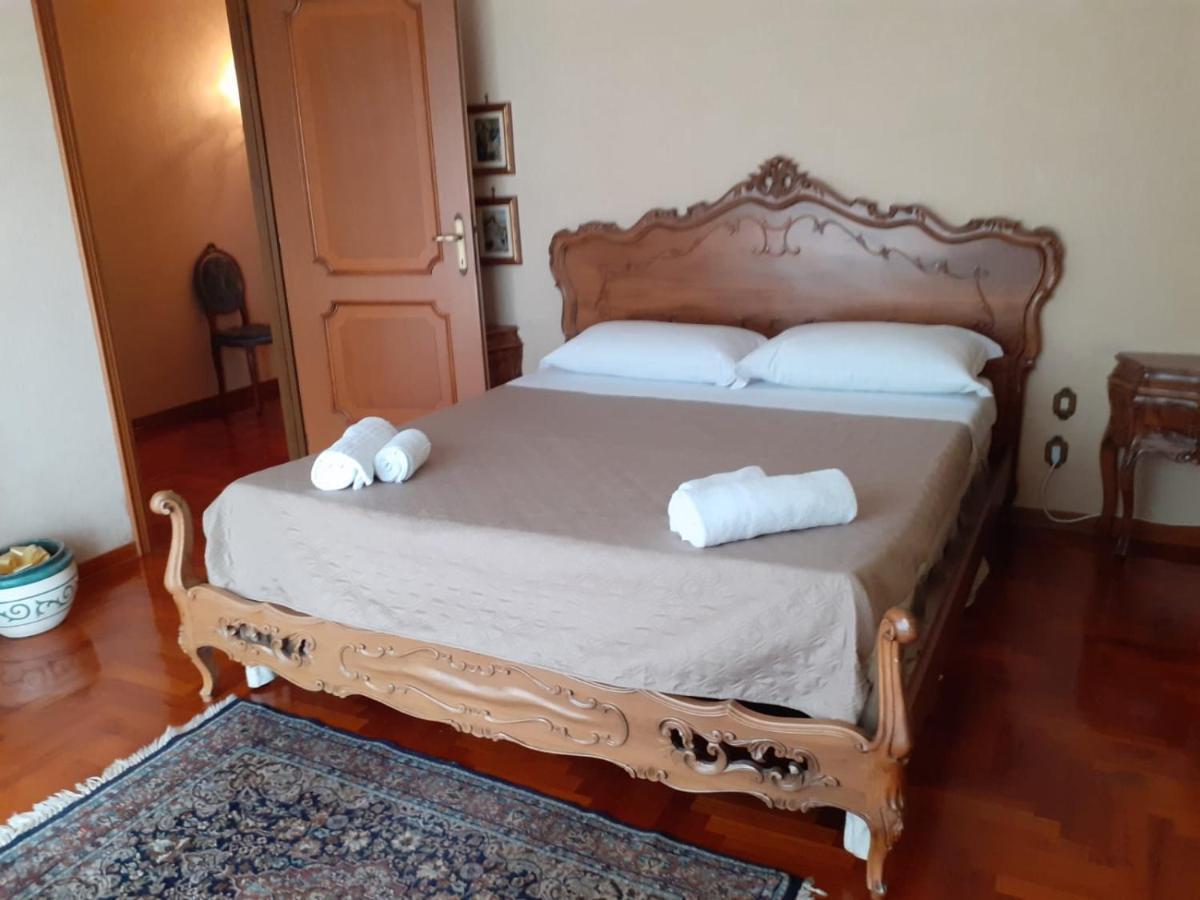 Via Fiume 269 *